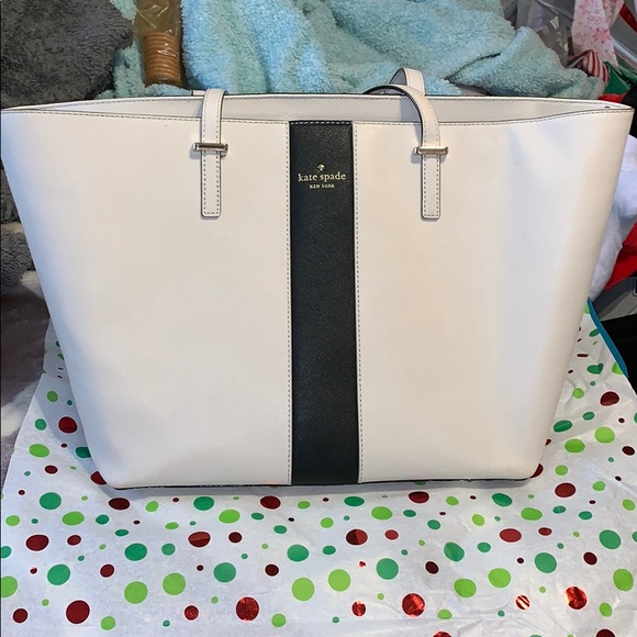 kate spade Handbags - SOLD ✨KATE SPADE ♠️ PURSE✨